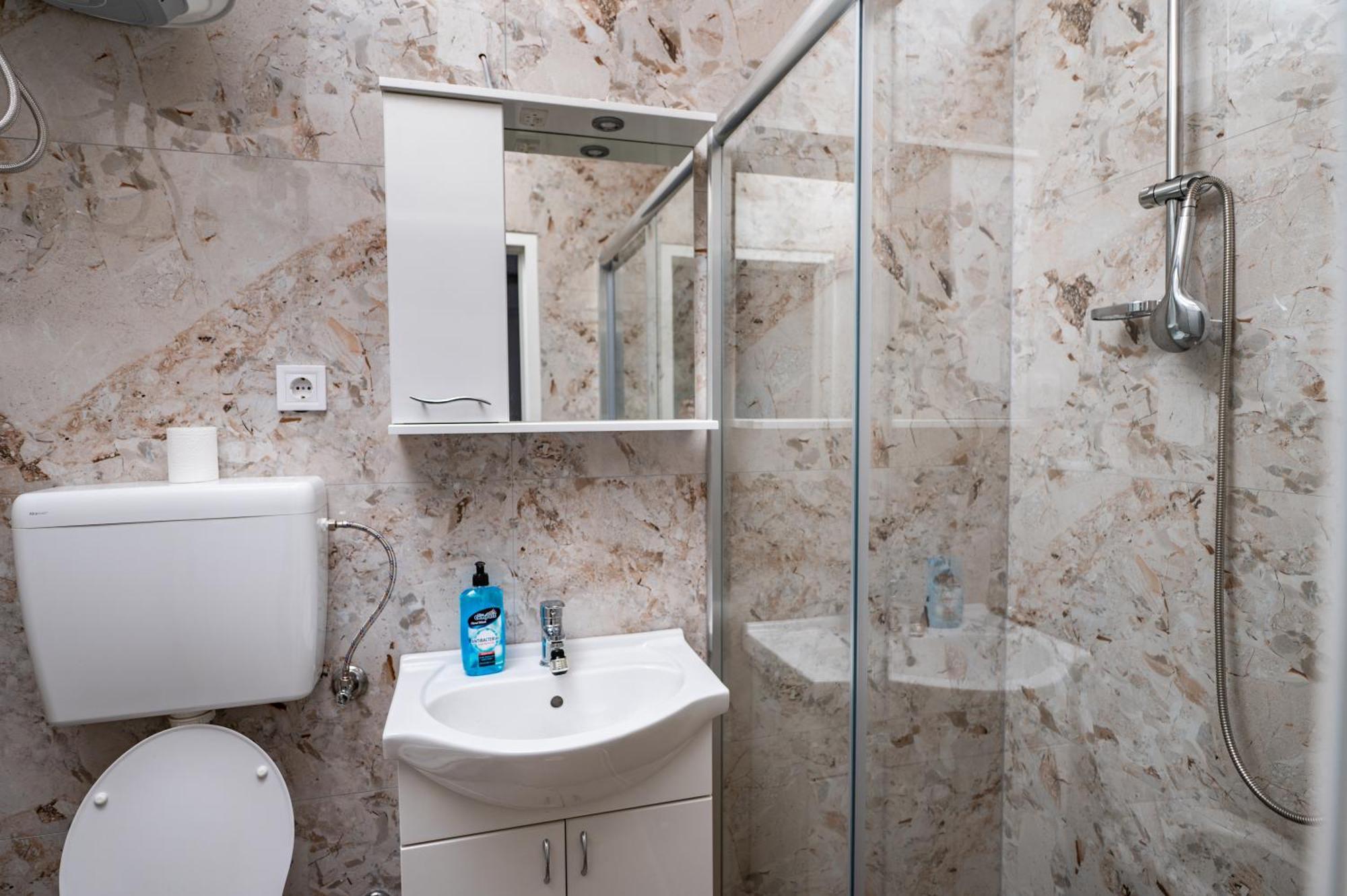 Apartmani Kaan Podgorica Zewnętrze zdjęcie