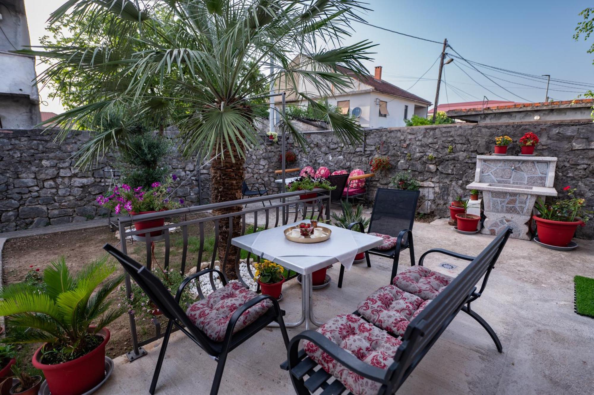 Apartmani Kaan Podgorica Zewnętrze zdjęcie